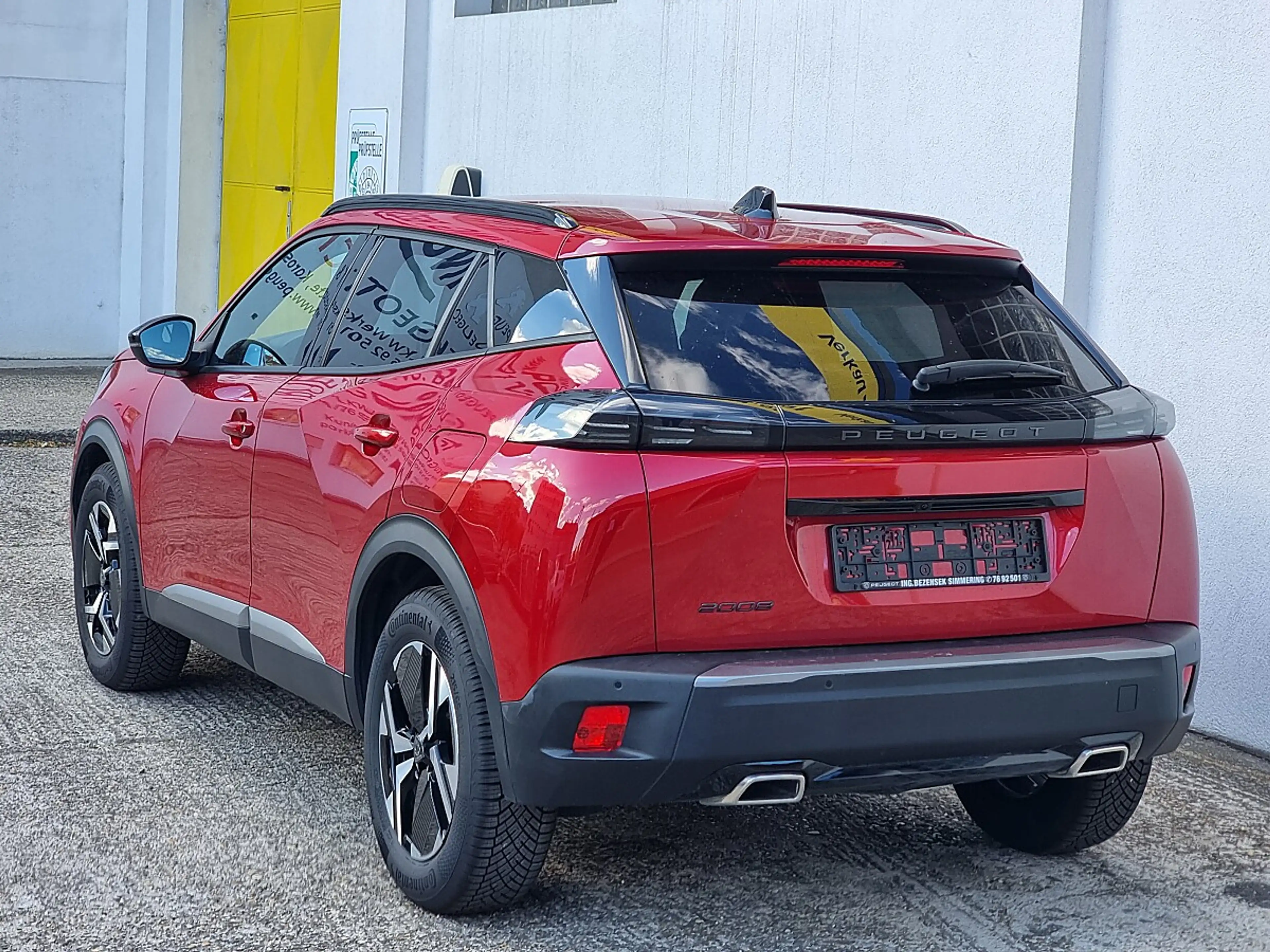 Peugeot 2008 PureTech 130 S&S Allure EAT6 — photo 10