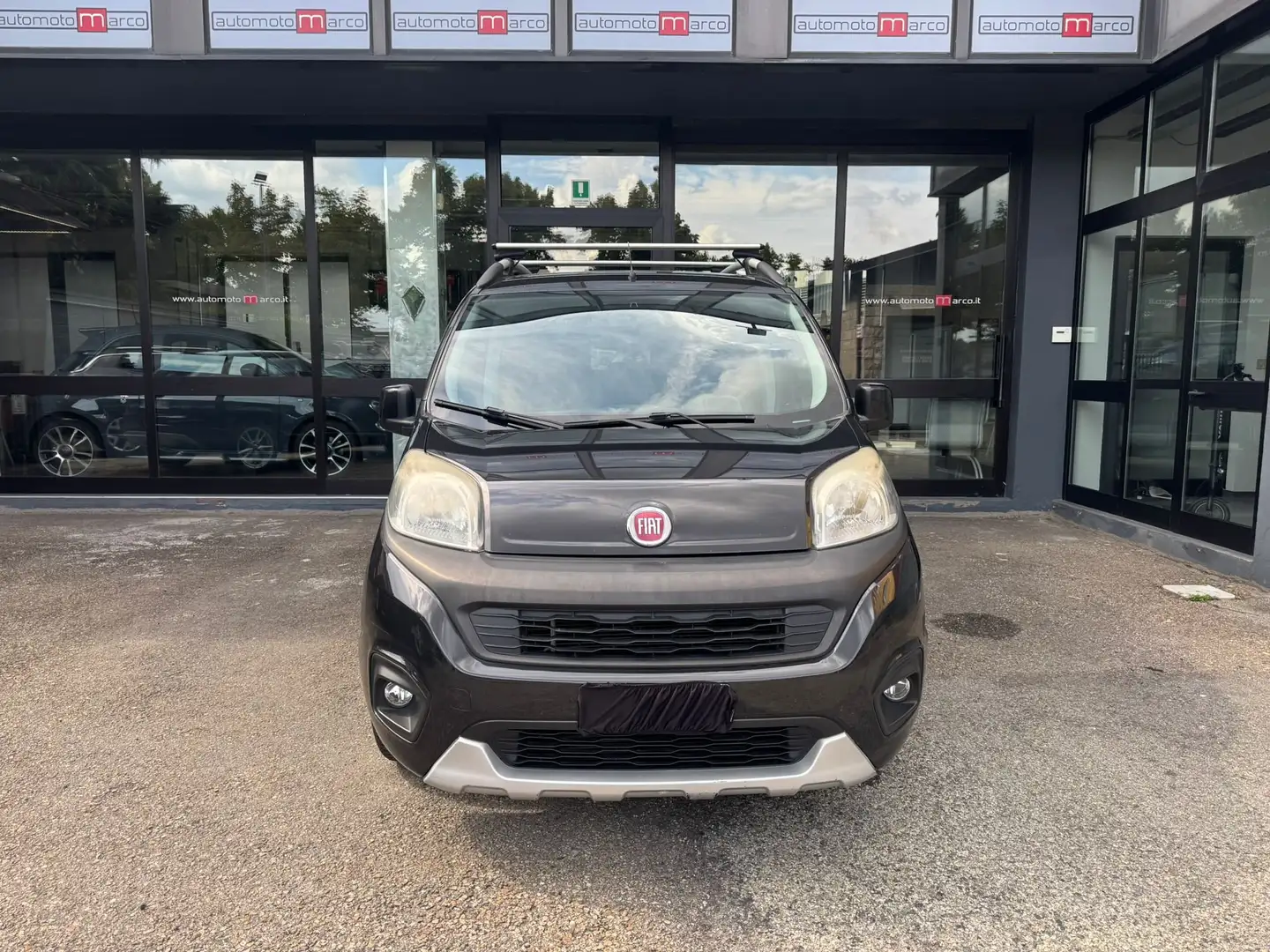 Fiat Qubo 2017 1.3 mjt 16v Trekking 80cv - AUTOVETTURA! Nero - 2