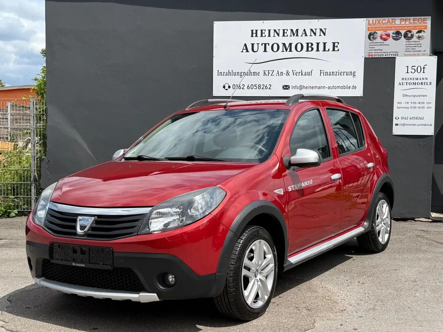 Dacia Sandero 1.6 Stepway *8FACH*KLIMA*HU/AU*EL.FH* Rojo - 1