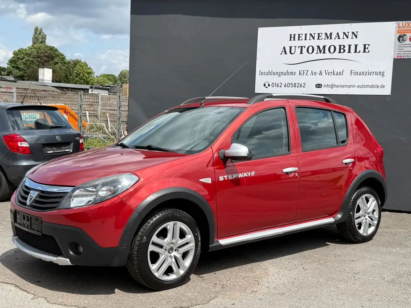 Dacia Sandero 1.6 Stepway *8FACH*KLIMA*HU/AU*EL.FH* Rojo - 2