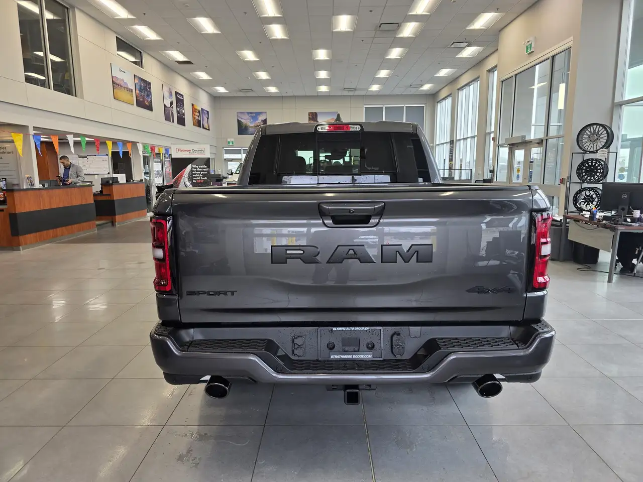 RAM 1500 снимка RAM 1500