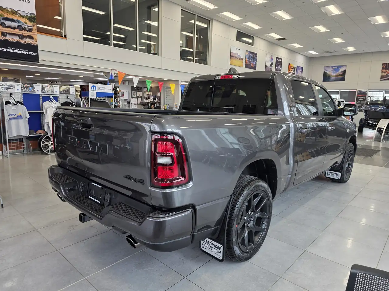RAM 1500 снимка RAM 1500