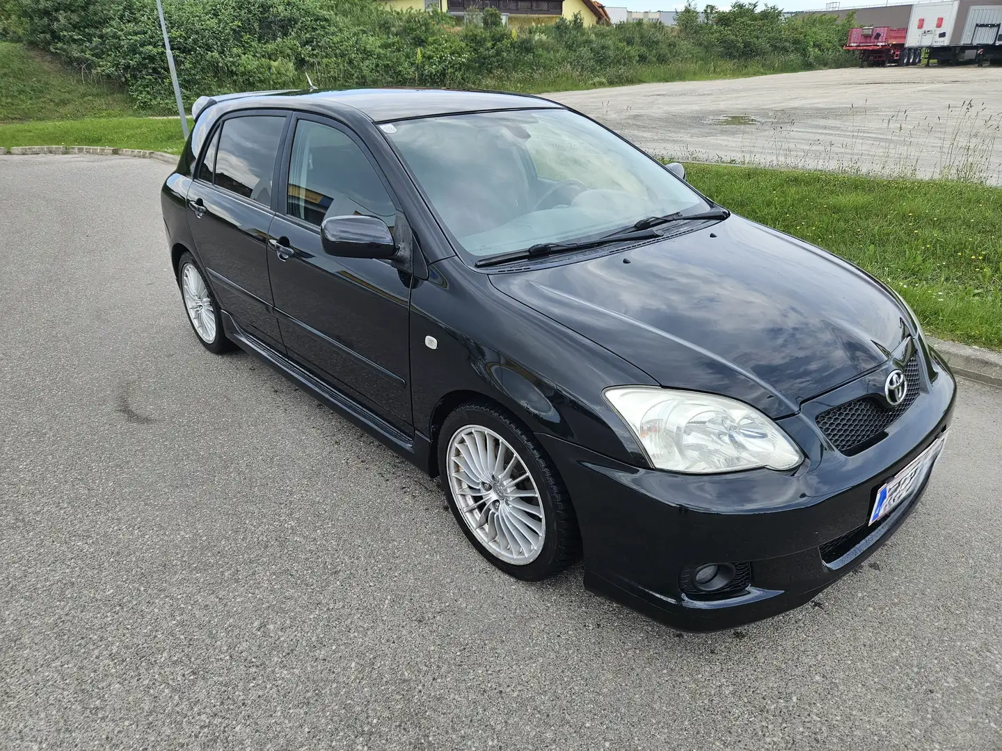Toyota Corolla Corolla 1,8 VVTL-i TS Compressor TS Schwarz - 1