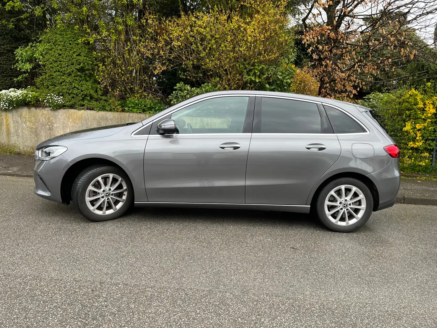 Mercedes-Benz B Electric Drive Grau - 2