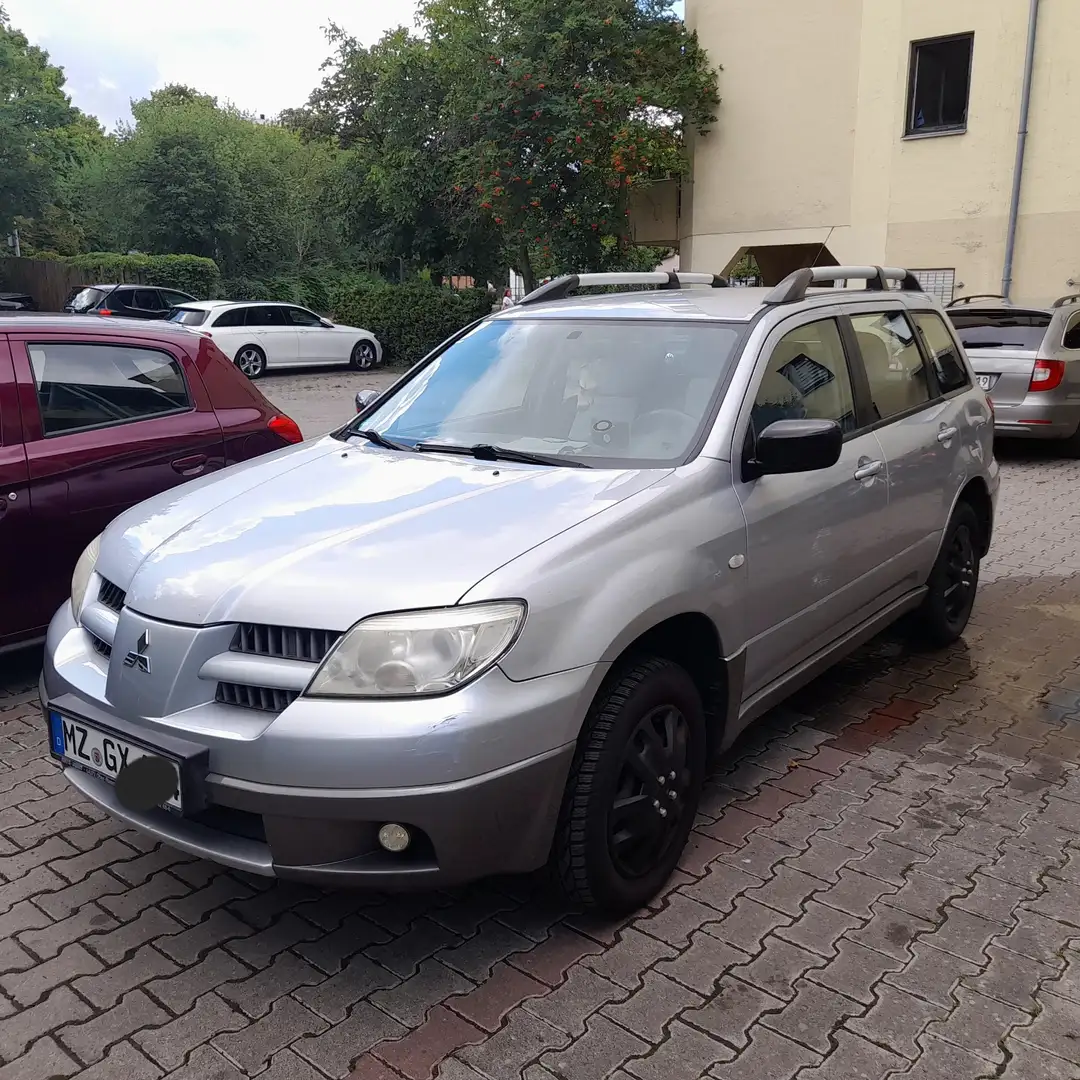 Mitsubishi Outlander Outlander 2.0 Comfort Argintiu - 2