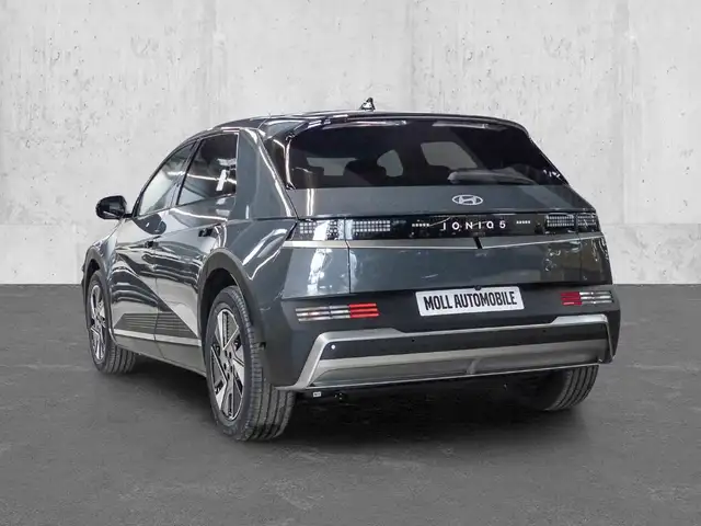 Hyundai Ioniq 5 view 2