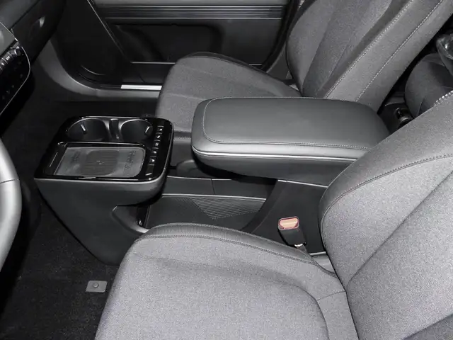 Hyundai Ioniq 5 view 12