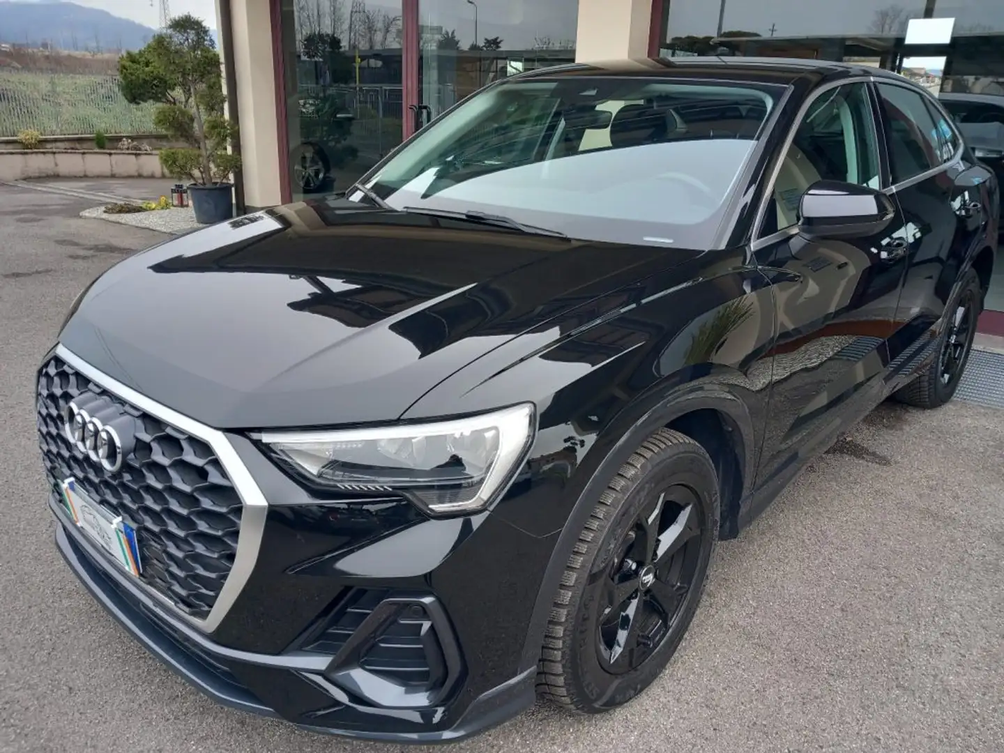 Audi Q3 SPB 35 TDI quattro S tronic advanced Noir - 1