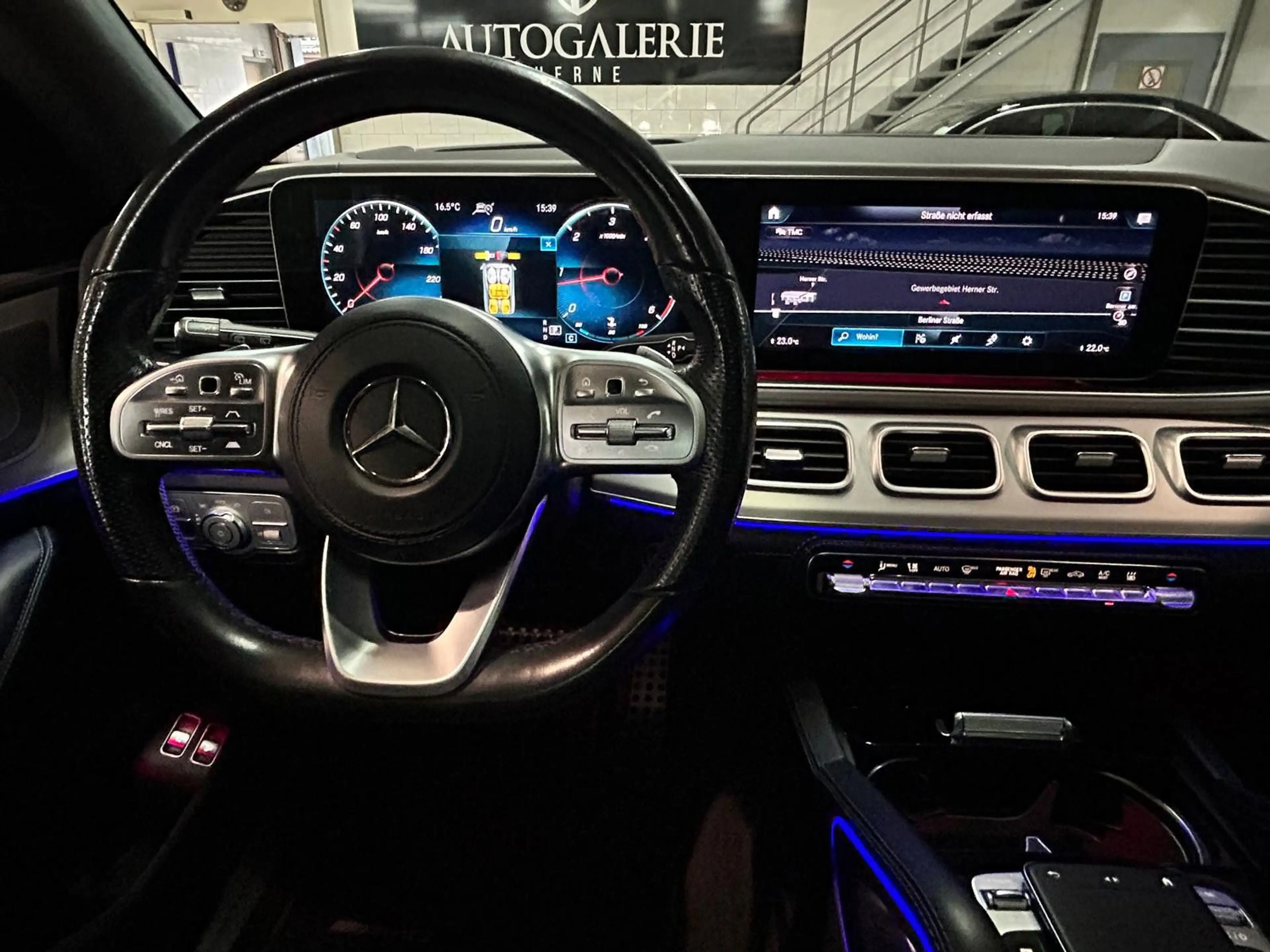 Mercedes-Benz GLS 400 d 4M* AMG LINE*LEDER*HUD*BURM*DISTR*STHZ — photo 11