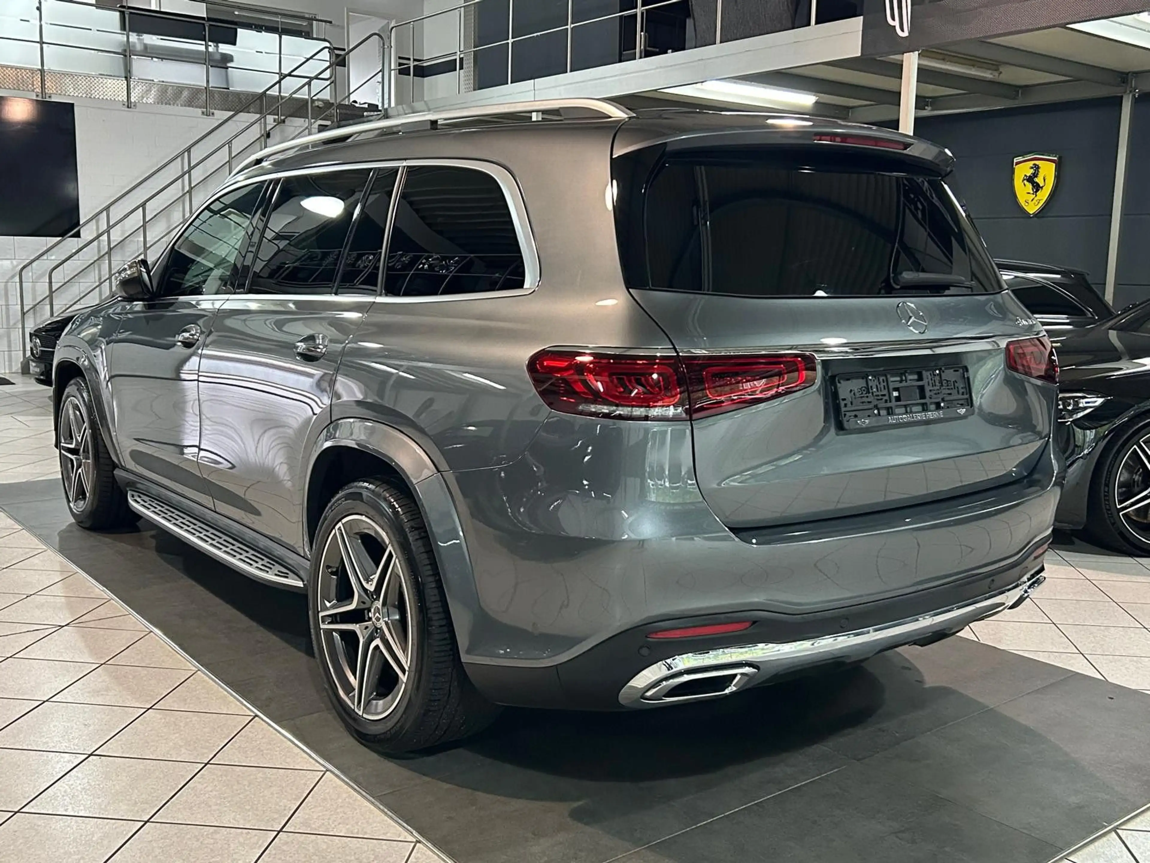 Mercedes-Benz GLS 400 d 4M* AMG LINE*LEDER*HUD*BURM*DISTR*STHZ — photo 4