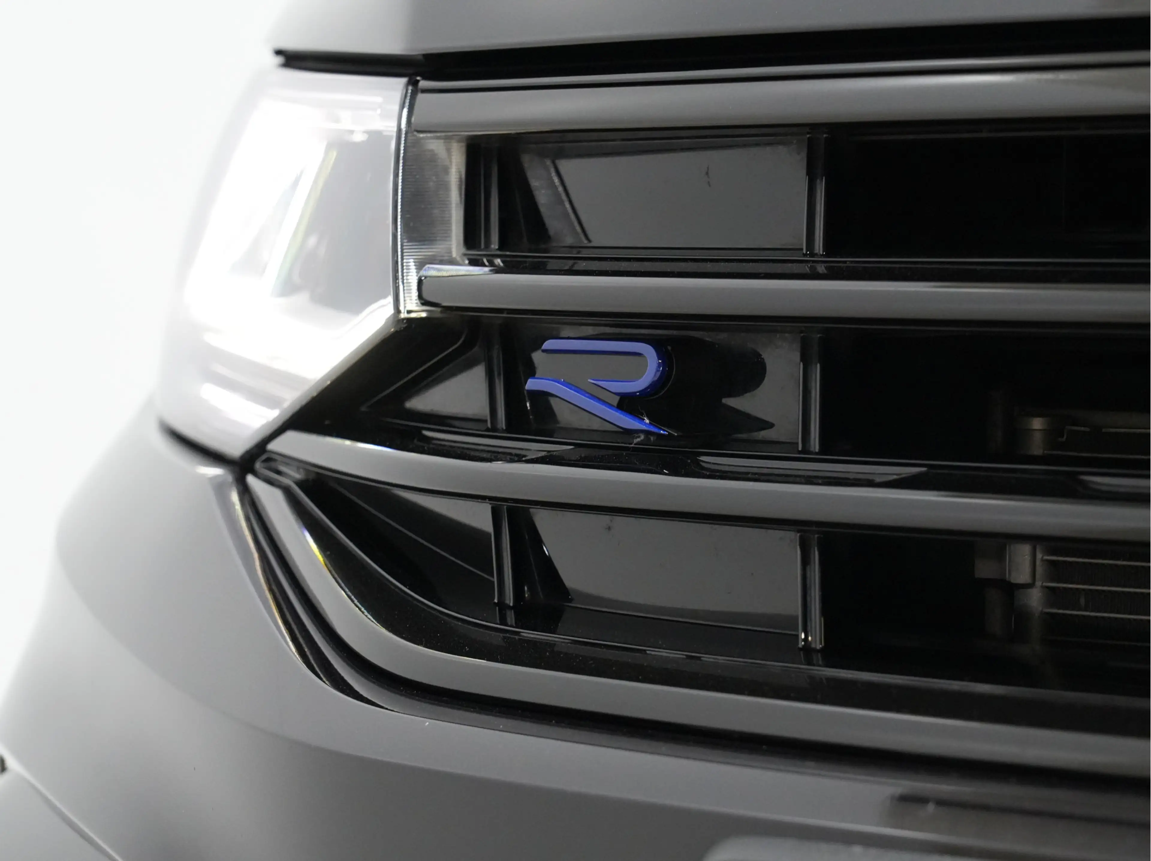 Volkswagen Tiguan 2.0 TSI R 75 320 pk Edition 4Motion Panoramadak Ma — photo 4