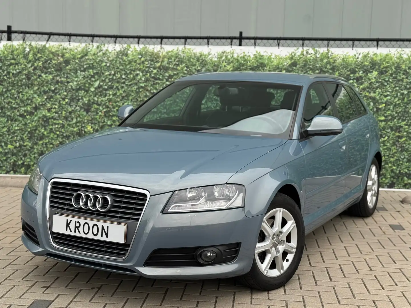 Audi A3 Sportback 1.4 TFSI Attraction Blauw - 2