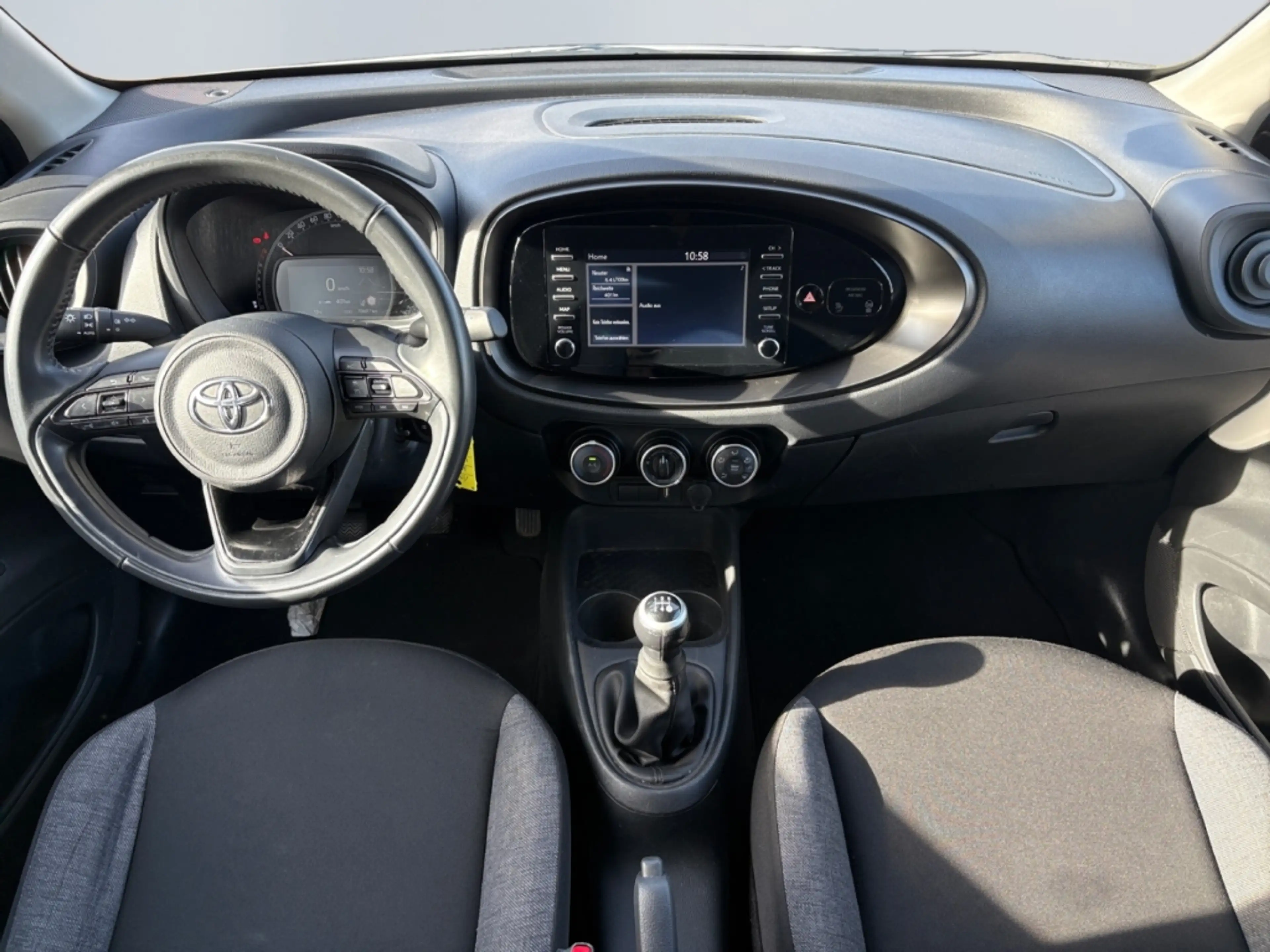 Toyota Aygo X Play *ACC*Kamera*CarPlay*DAB*Spurhalteass* — photo 11