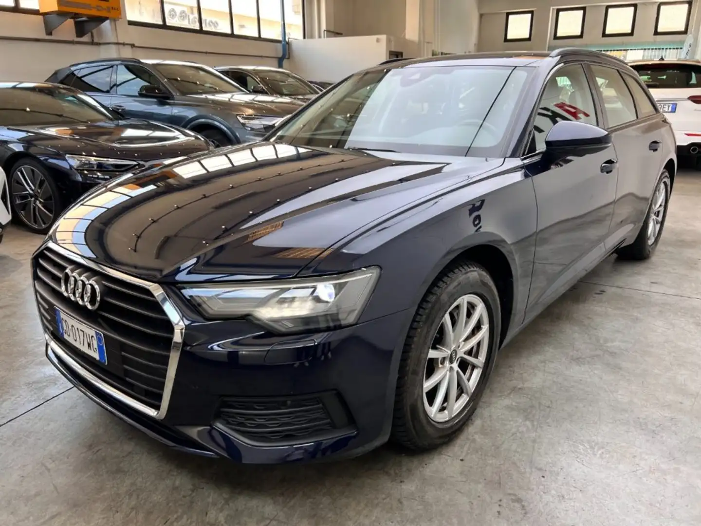 Audi A6 Avant 35 2.0 TDI S tronic Business Nero - 2