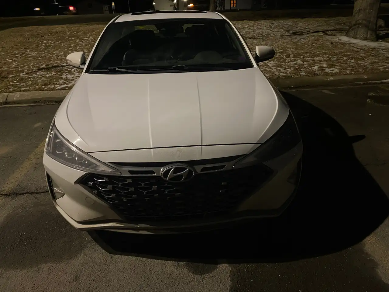 Hyundai ELANTRA снимка Hyundai ELANTRA
