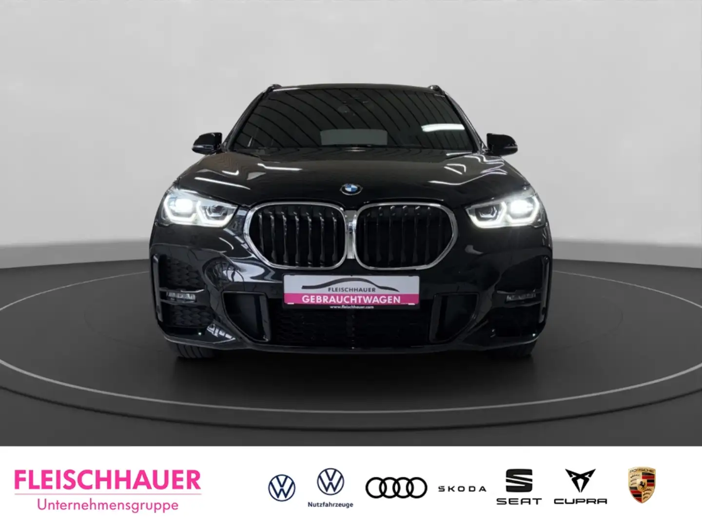 BMW X1 sDrive 20 i M Sport LED+HUD+NAVI+PDC V&H+AHK+SHZ Schwarz - 2