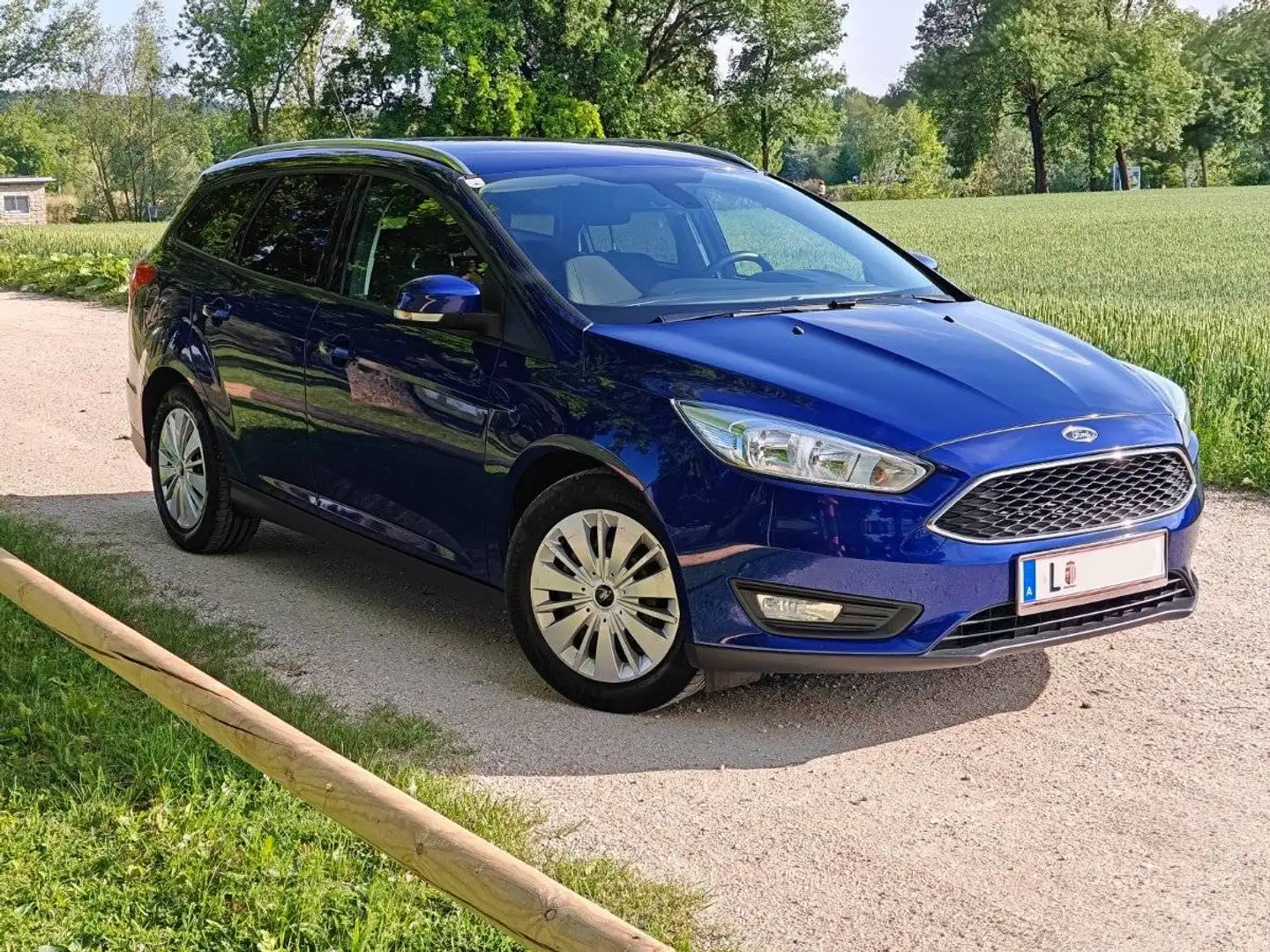 Ford Focus Focus Traveller 1,0 EcoBoost Trend Trend Blau - 1