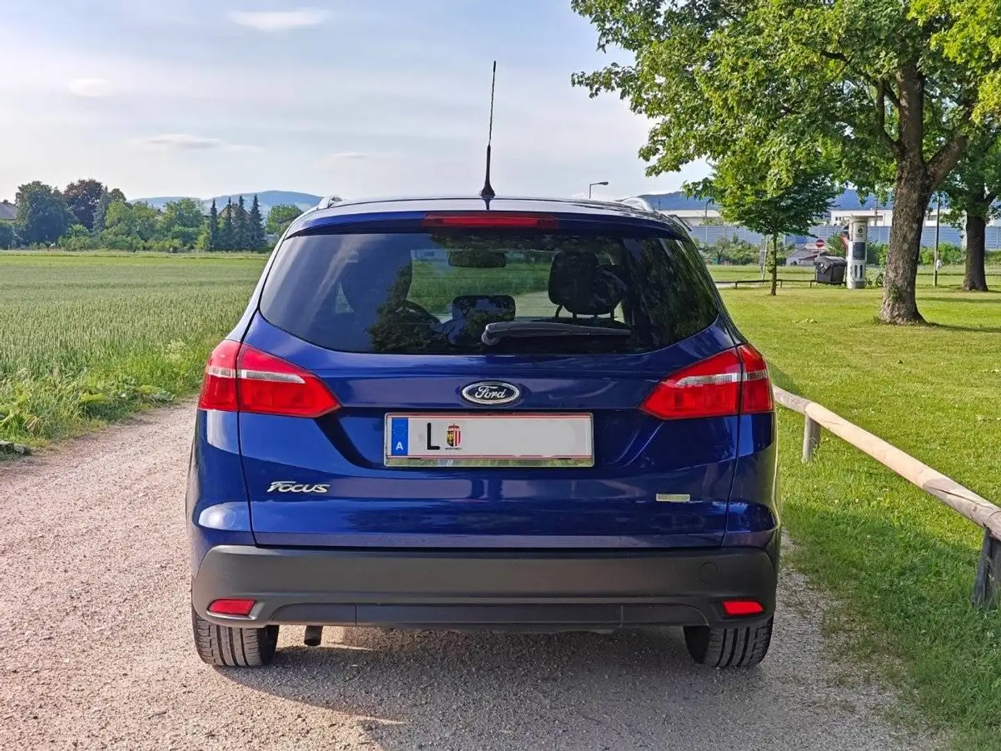Ford Focus Focus Traveller 1,0 EcoBoost Trend Trend Blau - 2
