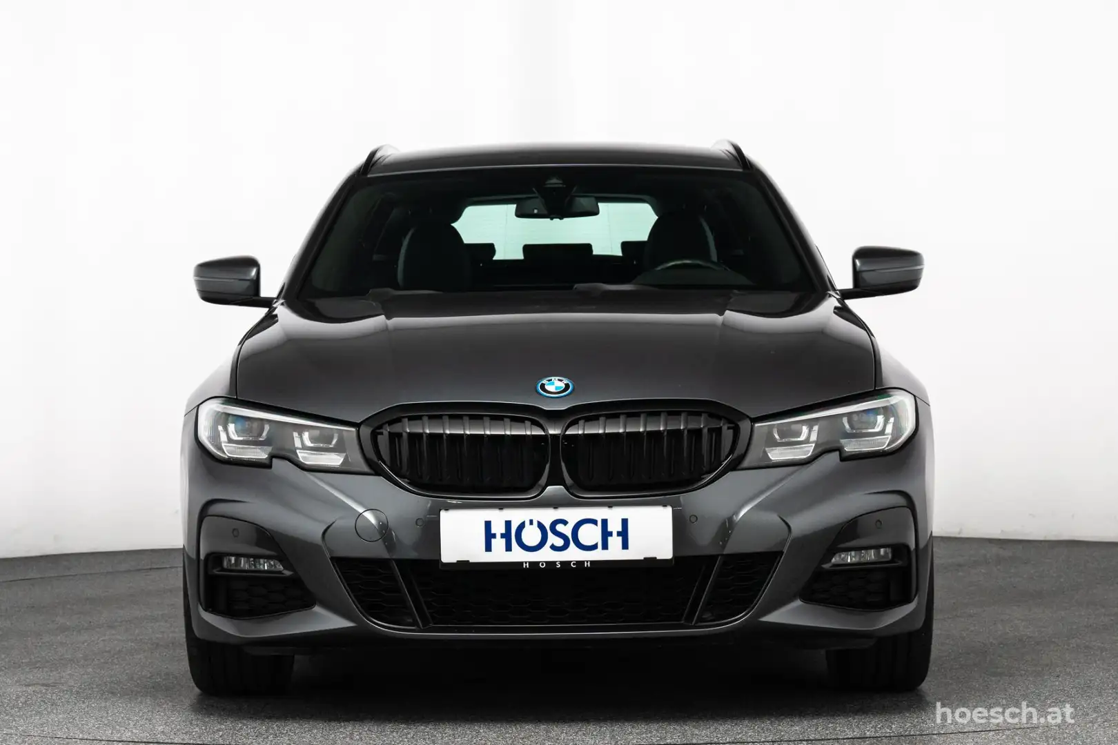 BMW 330 e xDrive Touring M Sport 19er AHK SCHNÄPPCHEN Grau - 2