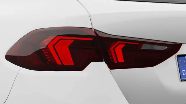 BMW 1 Series view 8