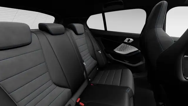 BMW 1 Series view 12