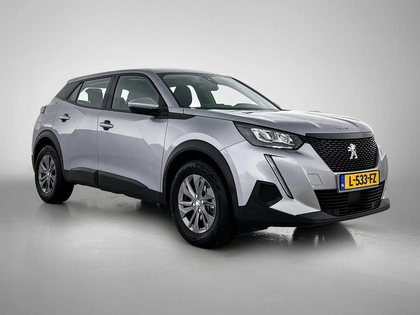 Peugeot 2008 SUV Active Pack 130pk | Navigatie | Achteruitrijca Gris - 2