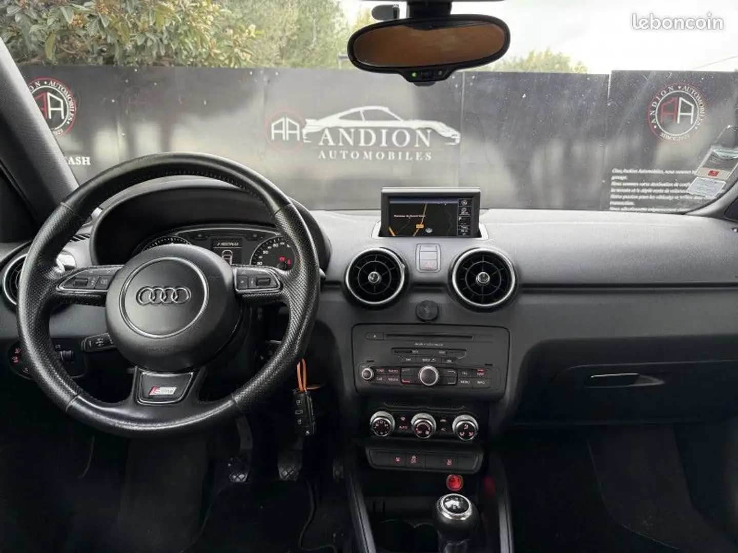 Audi A1 1.2 TFSI 86CH S LINE Gris - 2