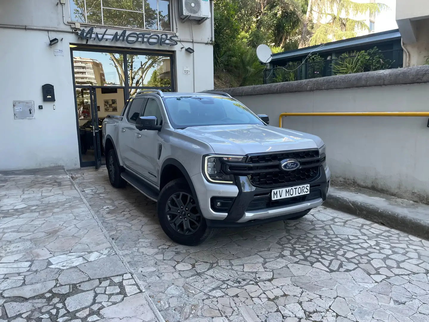 Ford Ranger 2.0 ecoblue doppia cabina Wildtrak awd 205cv auto Argento - 1