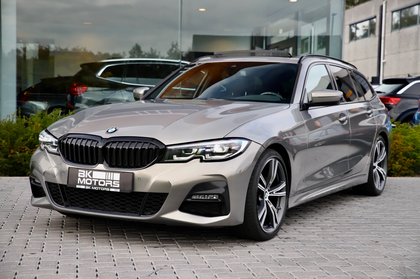 BMW 318 d Touring M Sport -INDIVIDUAL-PANO-CAMERA-KEYLESS