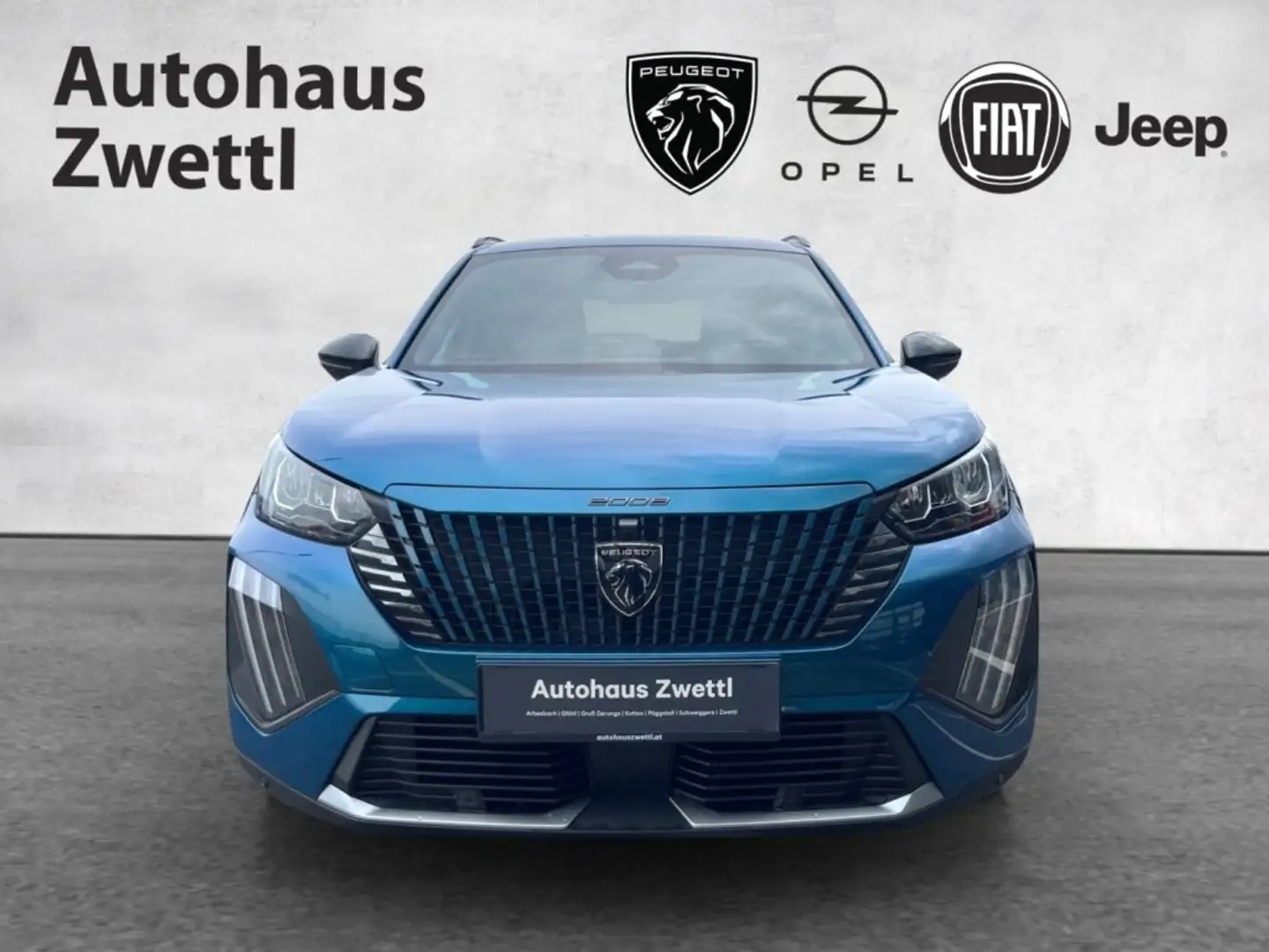 Peugeot 2008 Allure Hybrid 145 e-DCS6 Blau - 2