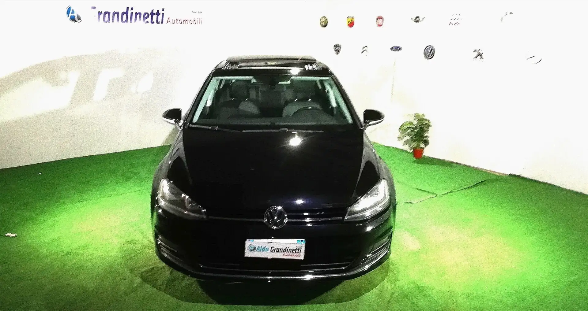 Volkswagen Golf Golf 2.0 TDI 5p. Highline BlueMotion Technology Nero - 2
