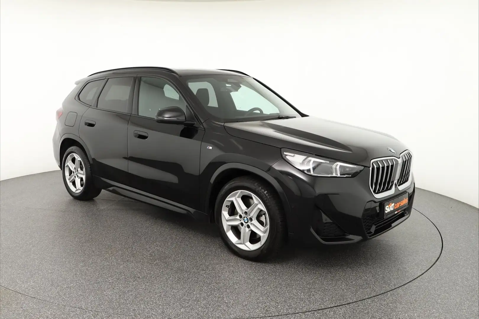 BMW X1 xDrive23d M Sport Pano|HUD|ha&ka|ACC|el.S|AHK Schwarz - 1