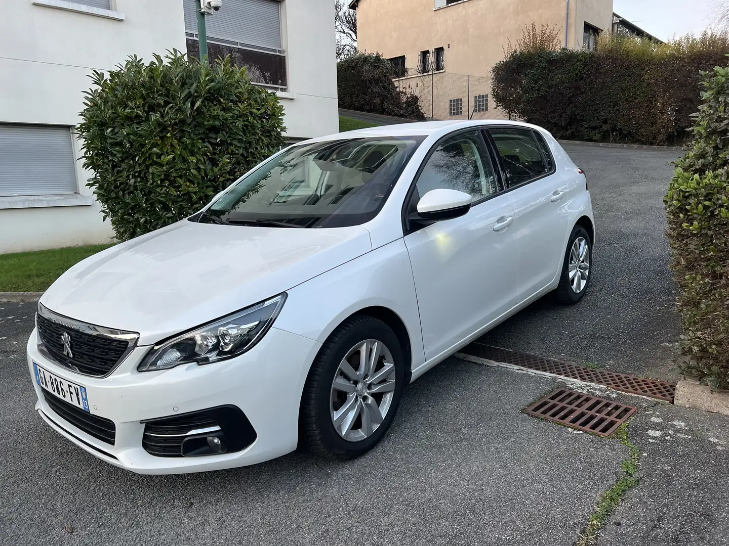 Peugeot 308 BlueHDi 130ch S&S EAT8 Allure - 2