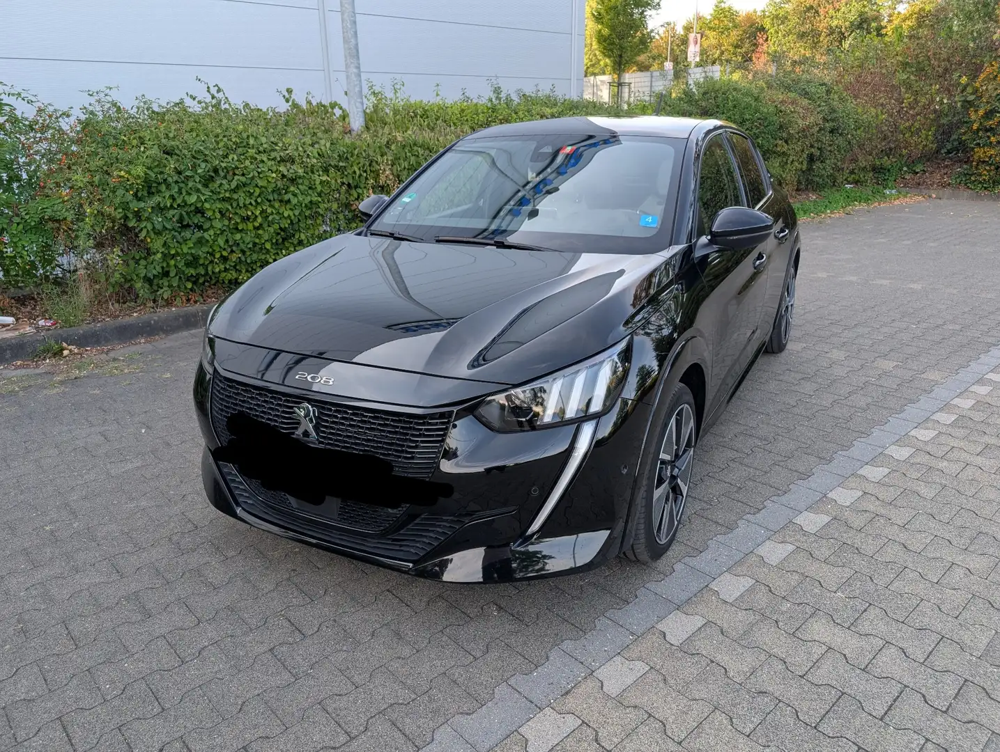 Peugeot e-208 208 Elektromotor 136 GT Schwarz - 1