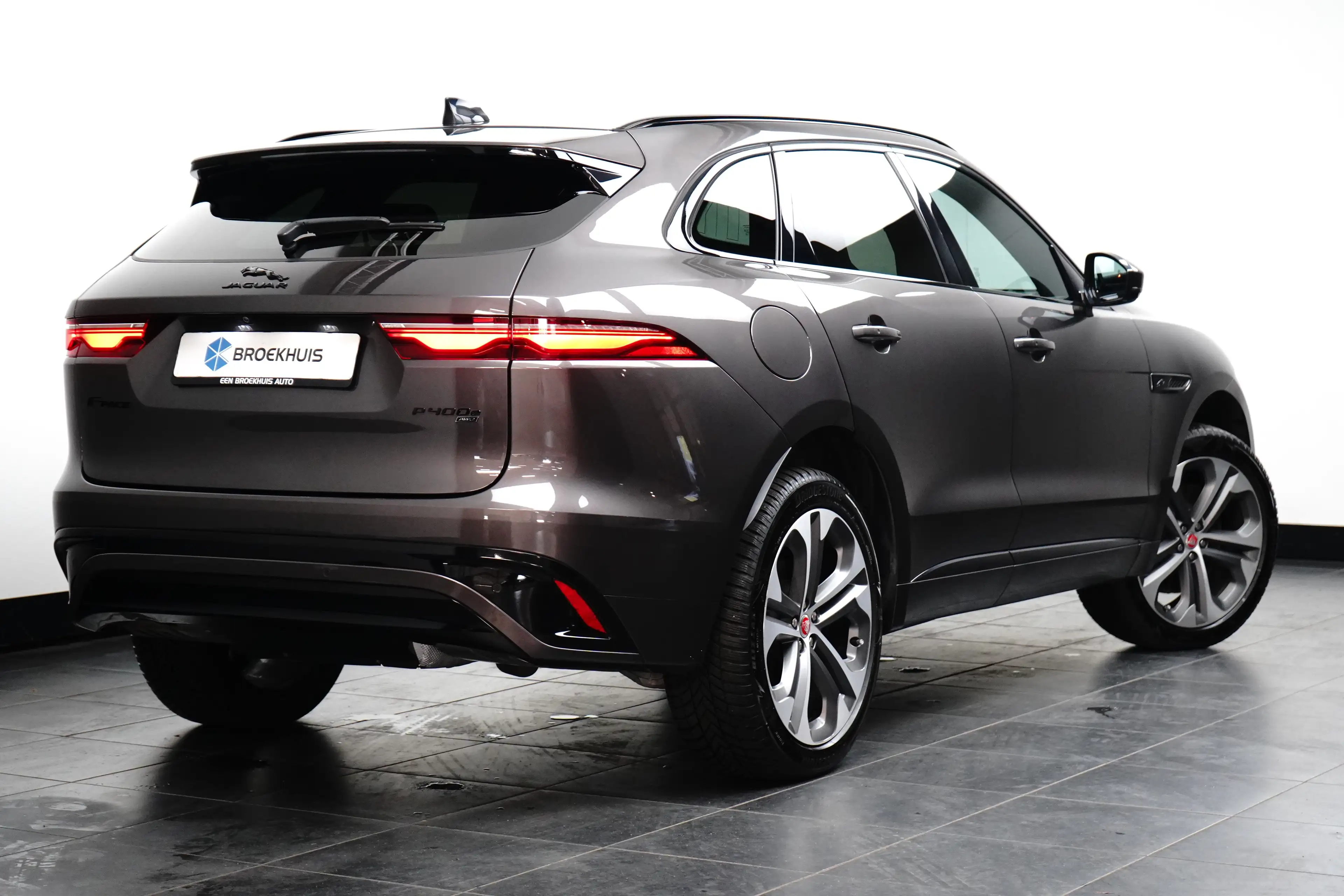 Jaguar F-Pace 2.0 P400e PHEV R-Dynamic HSE l Schaalstoelen l Mer — photo 4