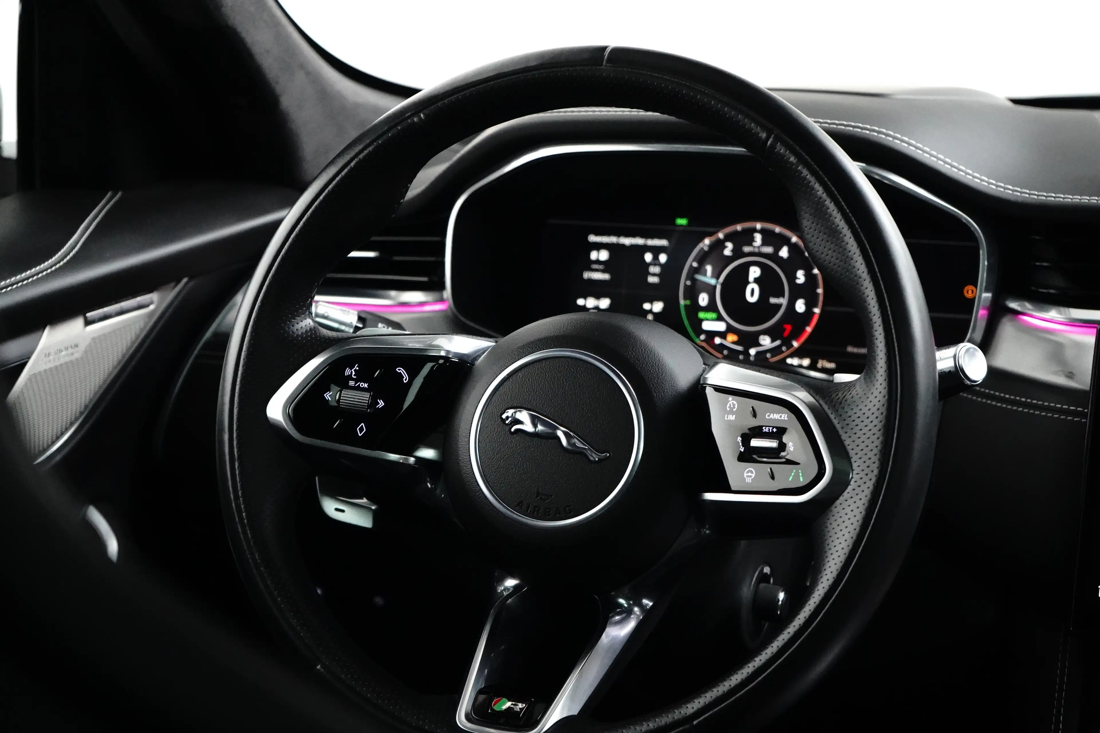 Jaguar F-Pace 2.0 P400e PHEV R-Dynamic HSE l Schaalstoelen l Mer — photo 13
