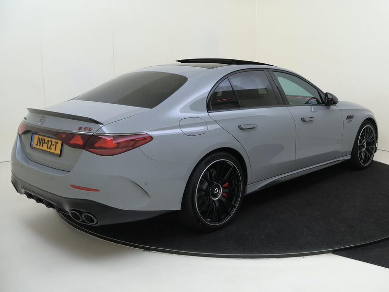 Mercedes-Benz E 53 AMG 4MATIC+ Night Edition Premium Plus /Panoramadak /M — photo 2