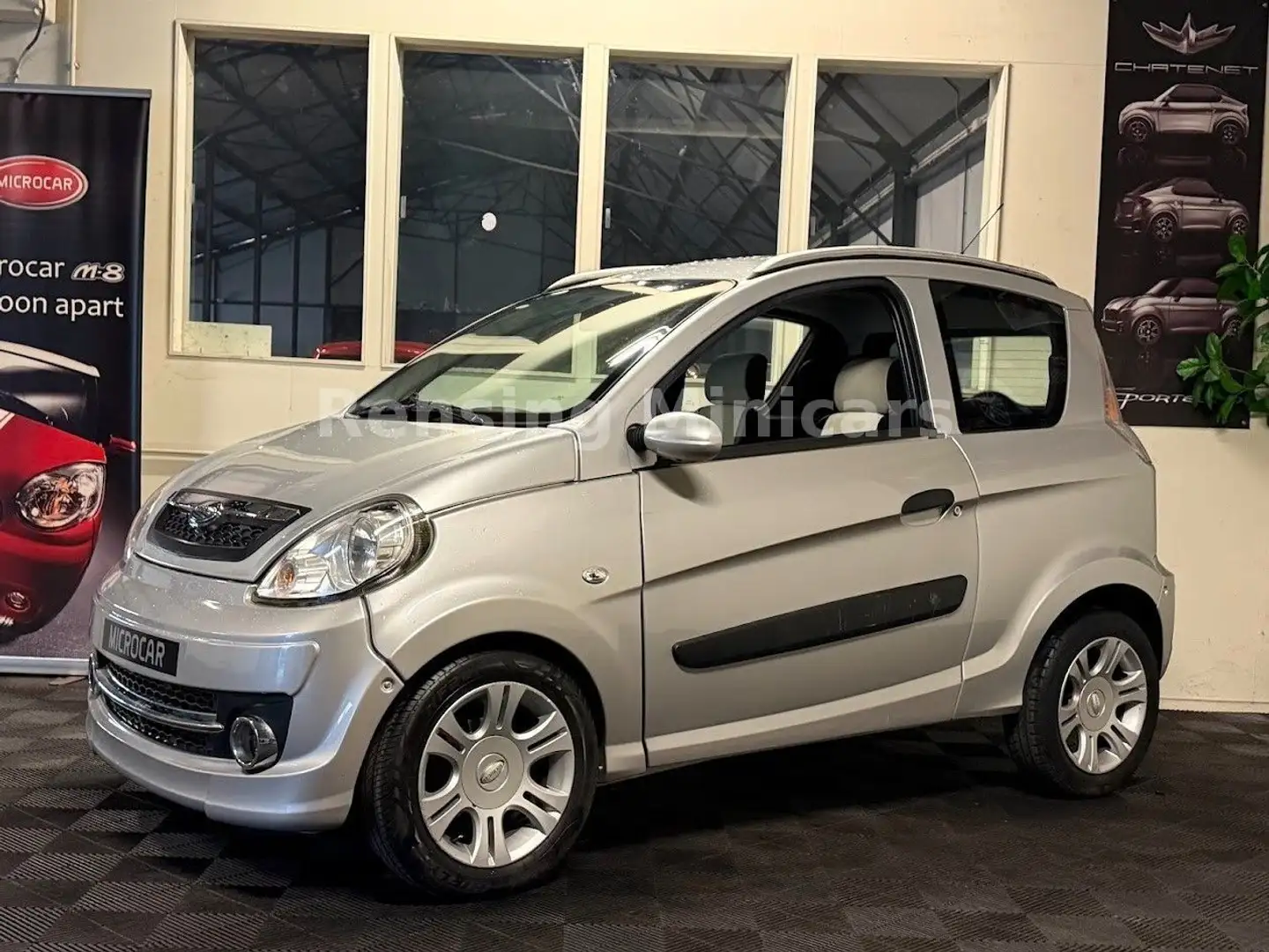 Microcar M.Go SXI Silber Line XXL Koffer Mopedauto 45 KM Argent - 1