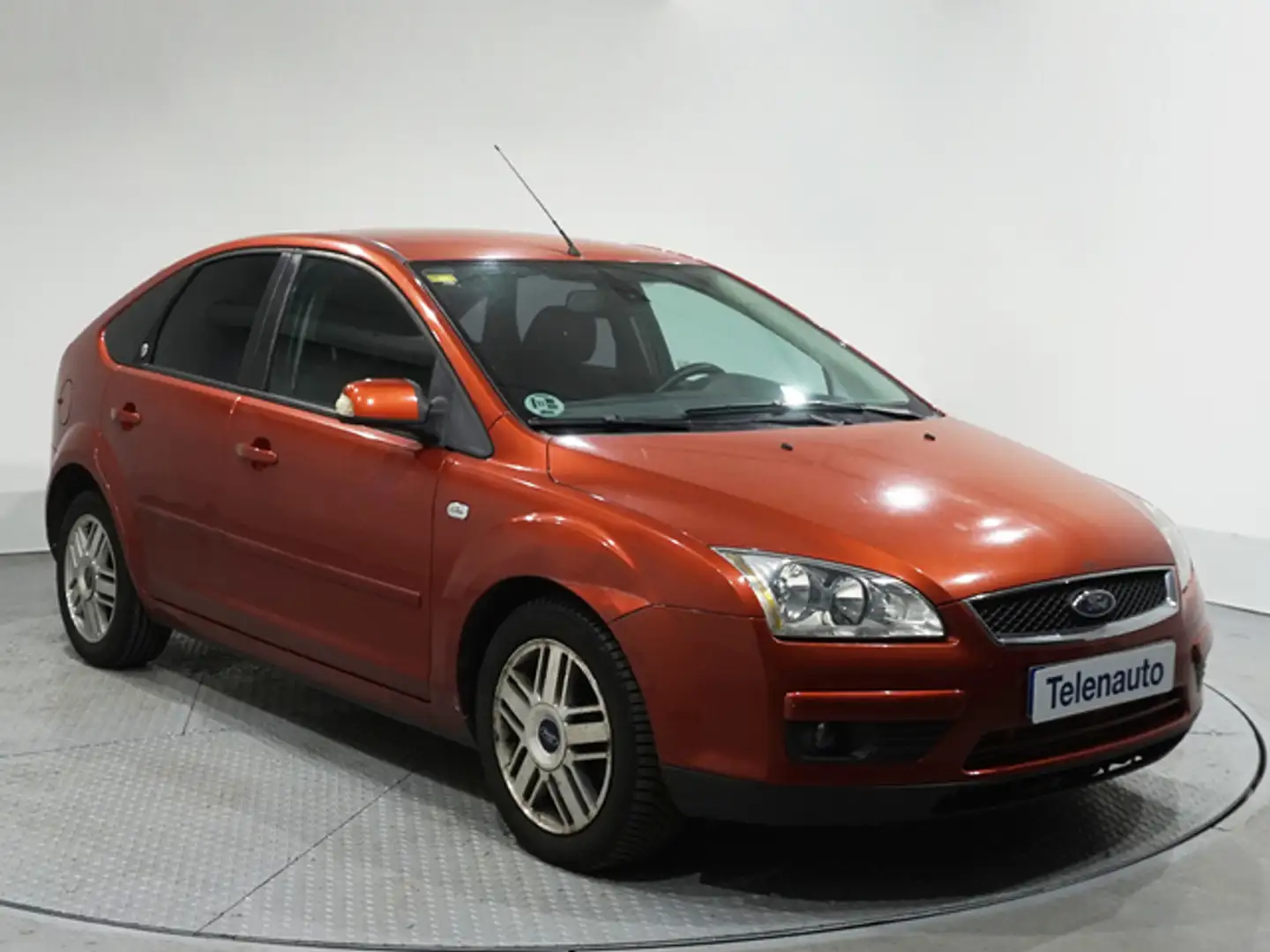Ford Focus 1.8TDCI Trend Burdeos - 1