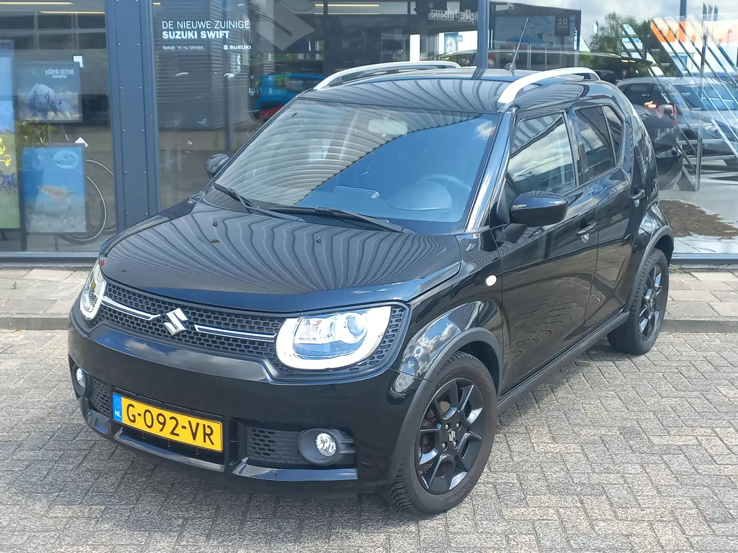 Suzuki Ignis 1.2 Smart Hybrid Select Navigatie/ Bluetooth Zwart - 2