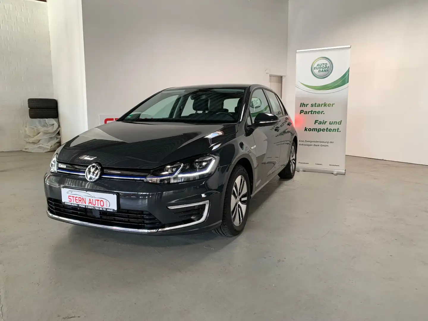 Volkswagen Golf VII e-Golf CCS Wärmepumpe LED,NAVI,VIRTUAL Grau - 1