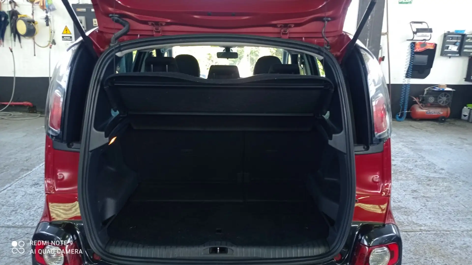 Citroen C3 Picasso 1.6HDi Seduction Mauve - 2