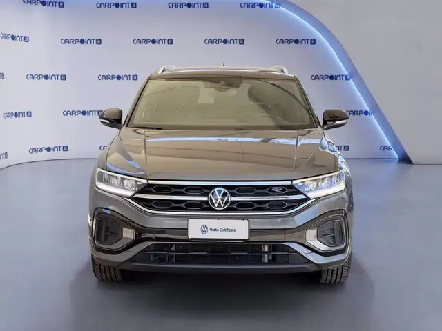 Volkswagen T-Roc view 3