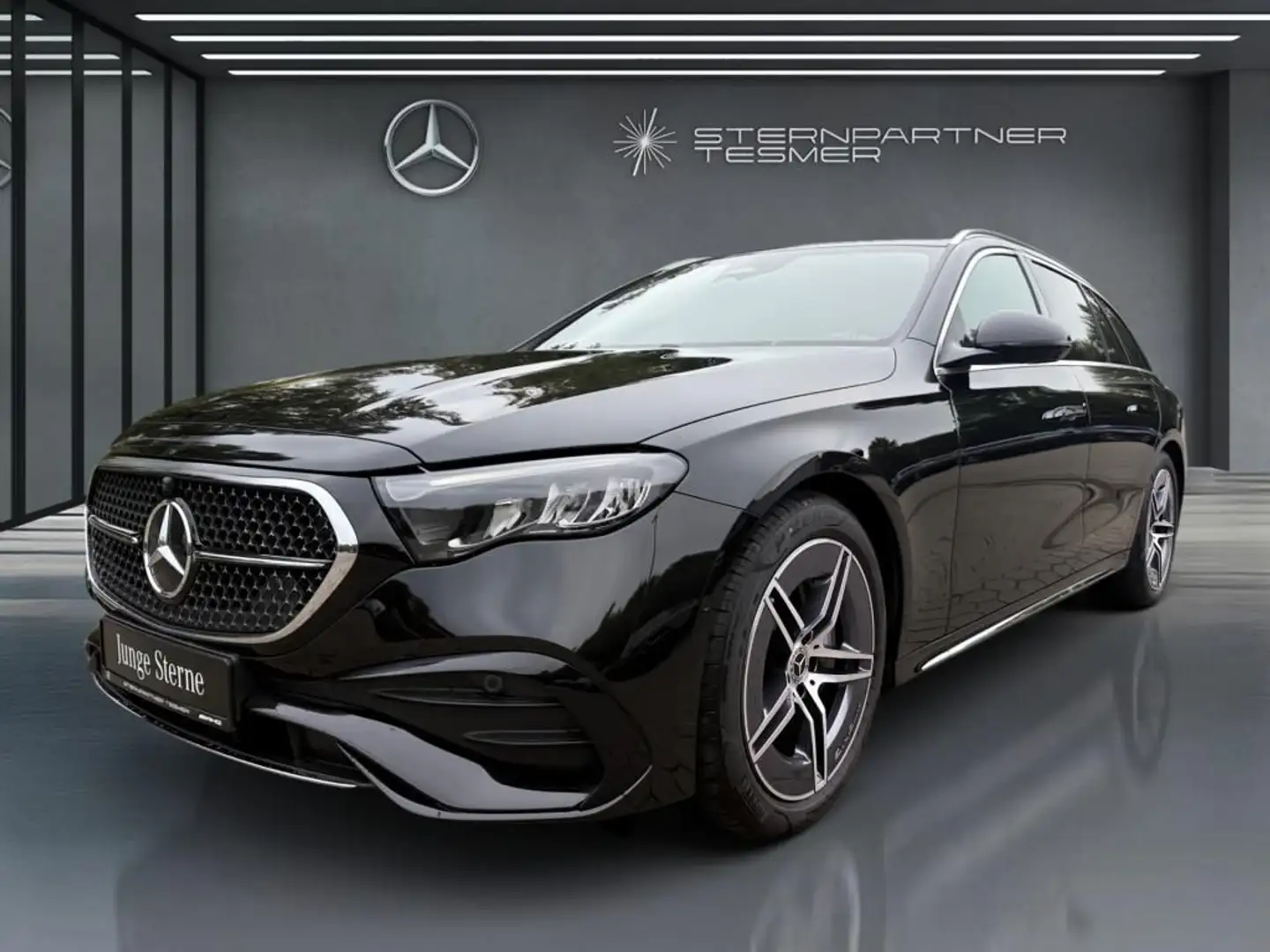 Mercedes-Benz E 300 e T +AMG+PANO+AHK+360°+MBUX+DISTRONIC Schwarz - 1