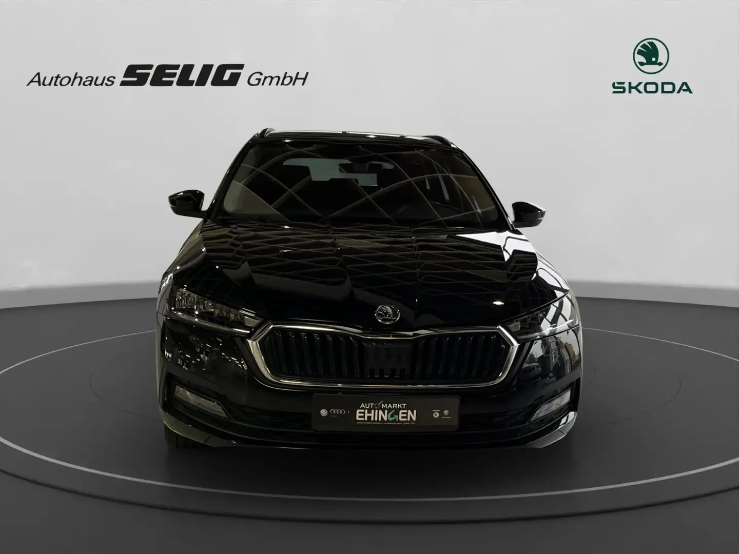 Skoda Octavia Combi 1.5 DSG Clever, AHK, Beh. Scheibe, Schwarz - 2
