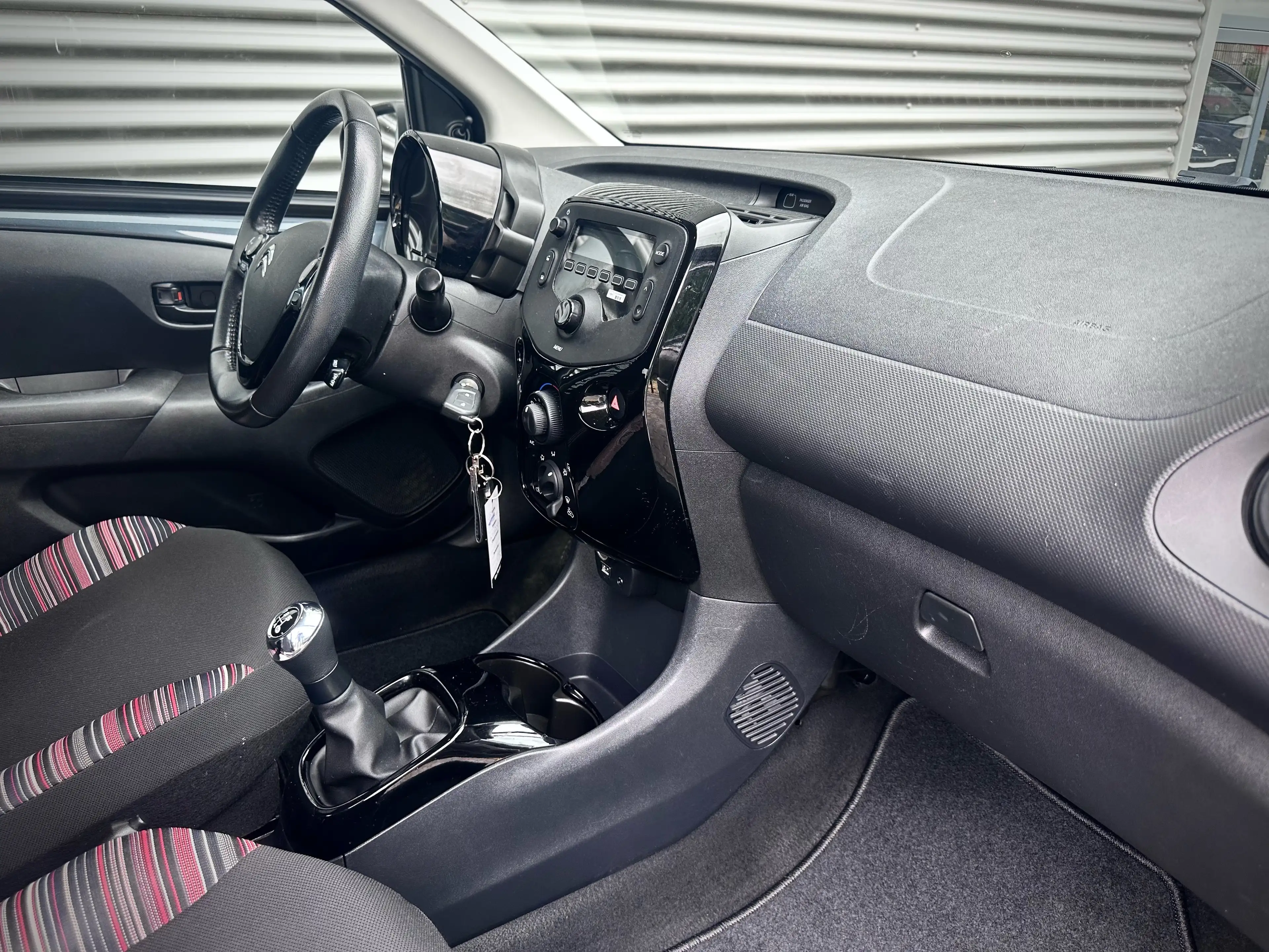 Citroen C1 VTi 72 Feel — photo 6