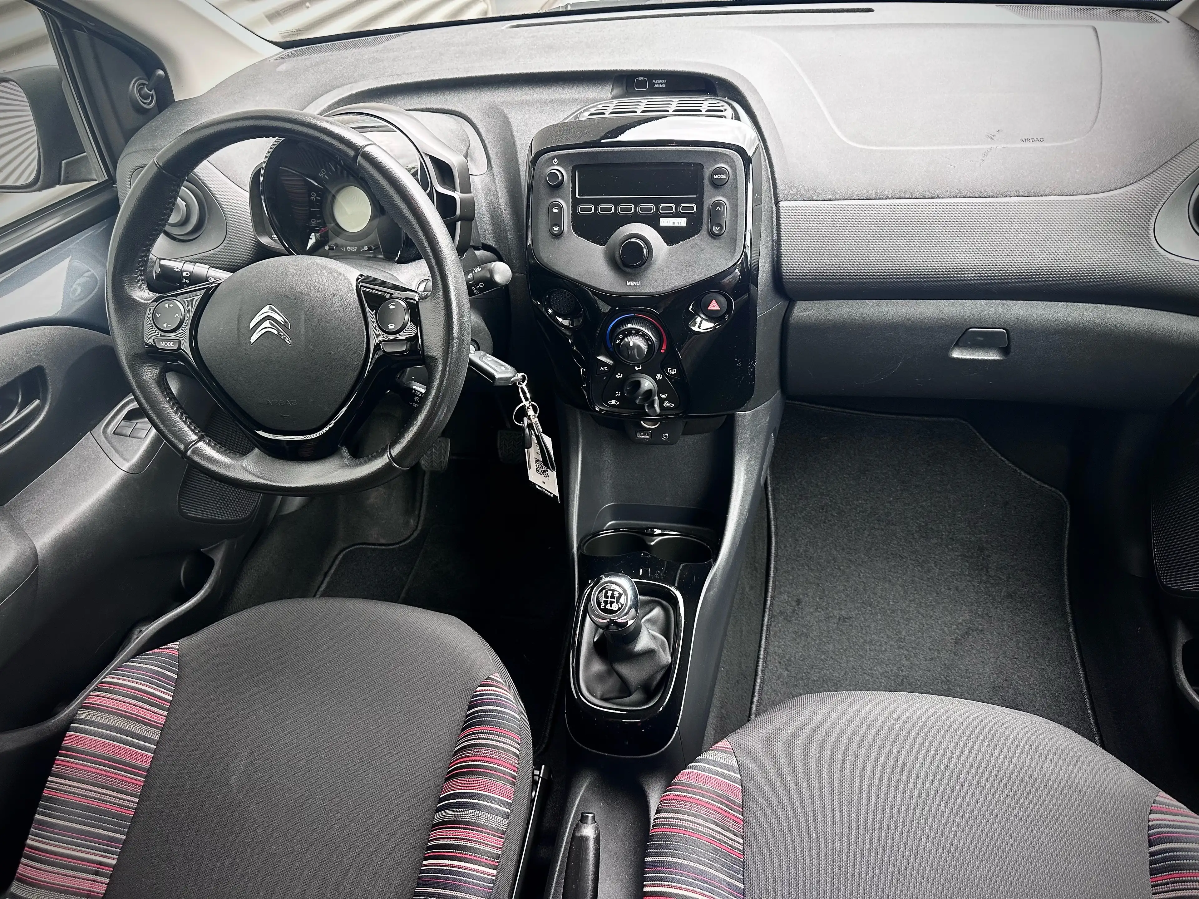 Citroen C1 VTi 72 Feel — photo 7