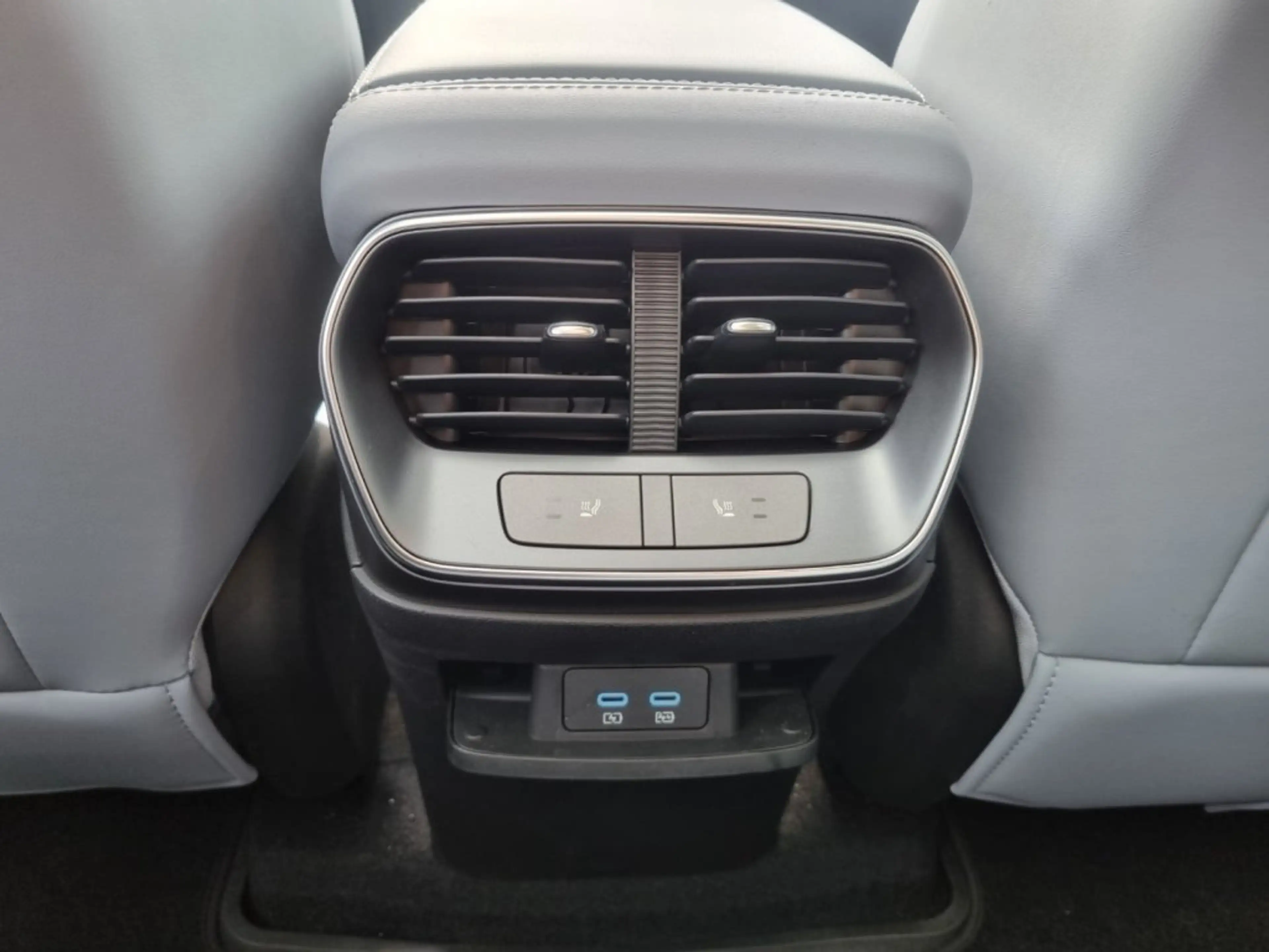 BYD Sealion 7 Excellence AWD — photo 14