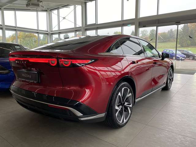 Mazda 6e EV Takumi Long Range bis zu 692 KM Reichweite Lede