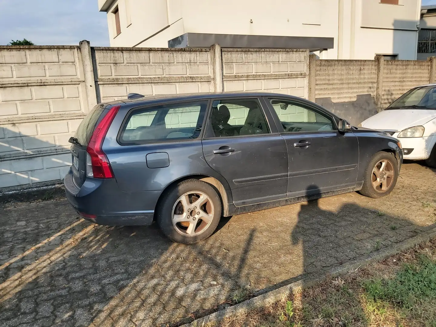Volvo V50 V50 1.6 d2 R-design 115cv Grigio - 1